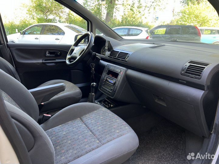 Volkswagen Sharan 1.9 МТ, 2002, 390 209 км