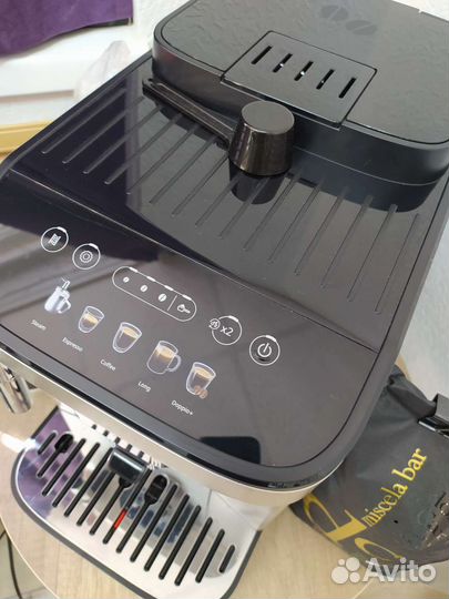 Кофемашина delonghi magnifica
