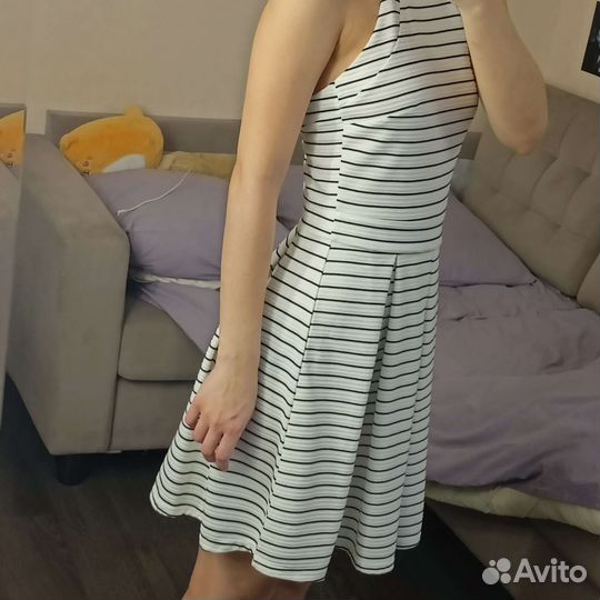 Платье в полоску