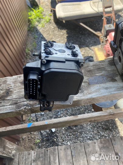 Блок ABS 8E0614111T