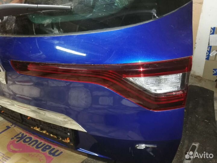 Фонарь задний рено меган 4 в крышку багажника лев