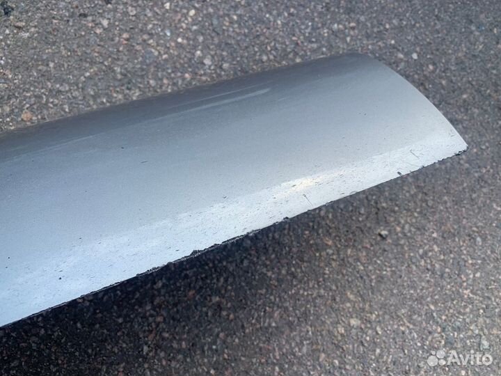 Накладка двери задней левой Touareg 2