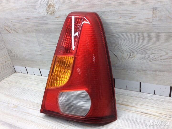 Фонарь задний правый Renault Logan 2005-2012