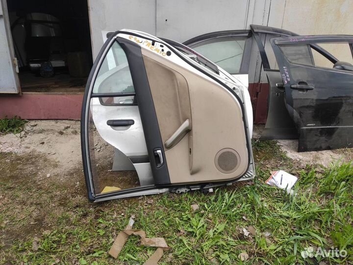 Дверь Toyota Premio 240