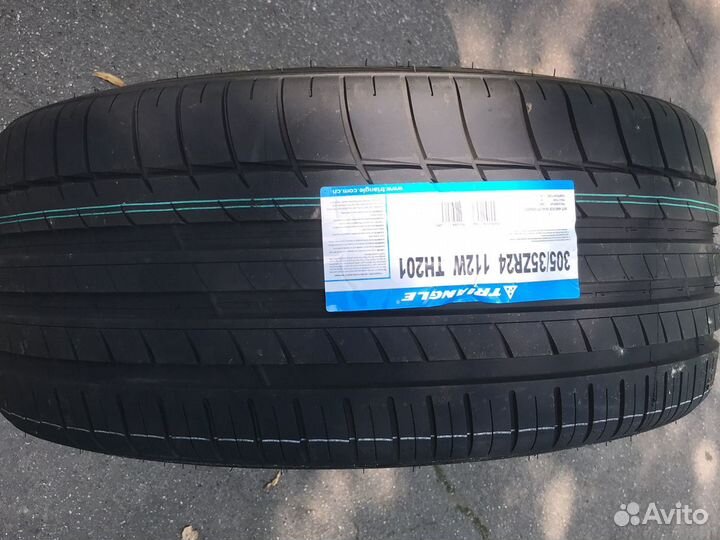 Triangle Sports TH201 305/35 R24