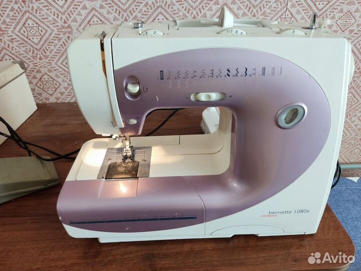 Швейная машина bernette 1080e