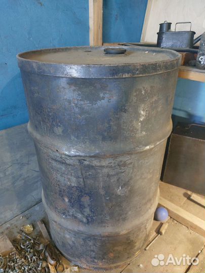Бочка 200 литров металлическая,толстостенная