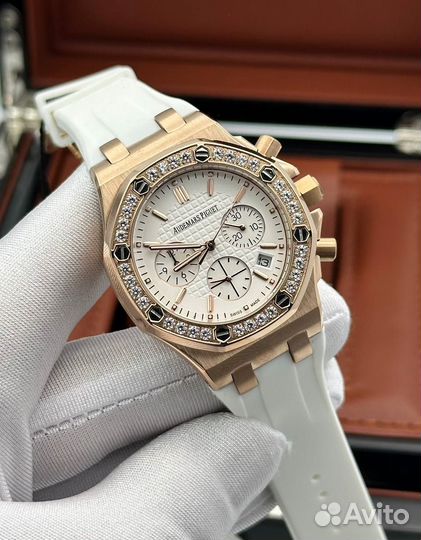 Женские часы Audemars Piguet Royal Oak