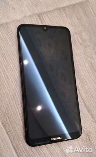 Смартфон Huawei Y7 2019