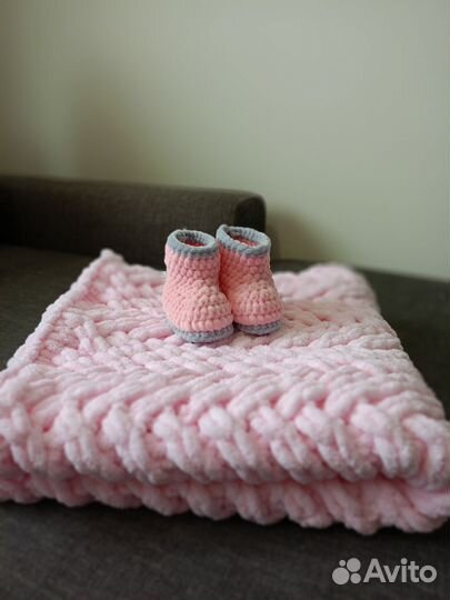 Плед вязаный в наличии