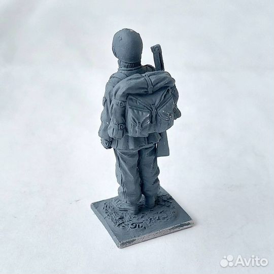 Фигурки из белого металла (54 и 60 мм)