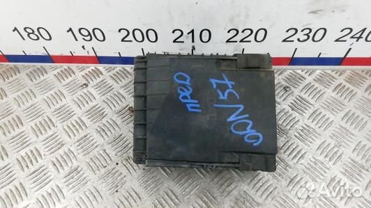 Блок предохранителей skoda octavia A5 (ODN57M101)