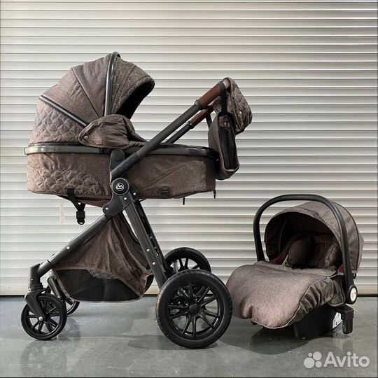 Коляска для новорождённых Luxmom