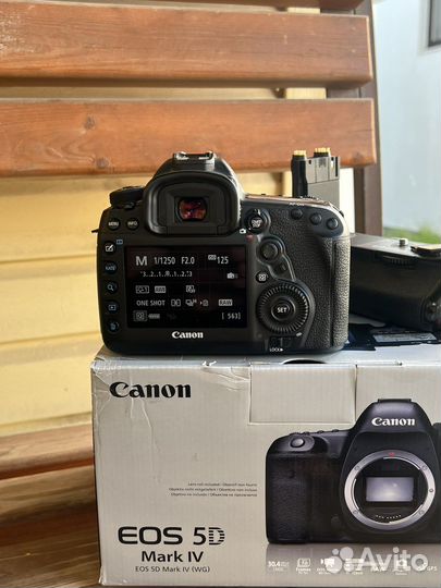 Canon eos 5d mark iv body