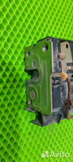 Замок двериRenault