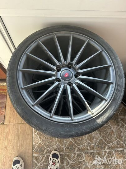 Шины диски и колеса R18 Vossen 225/40