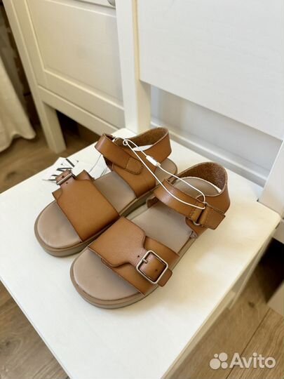 Сандалии zara для девочки 27 28