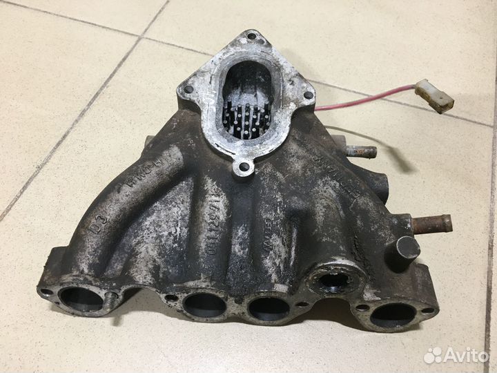 Коллектор впускной Passat B3 1988-1993