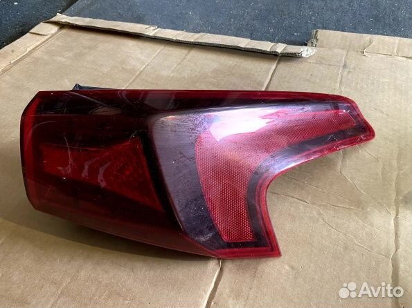 Фонарь в крыло правый Хендай Санта Фе 4 тм