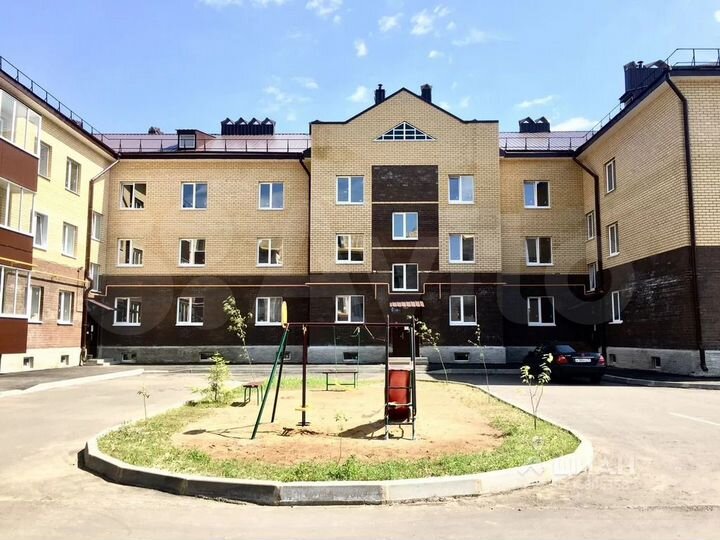 3-к. квартира, 80 м², 2/3 эт.