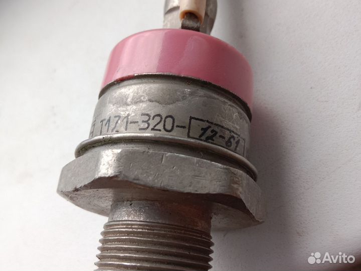 Тиристор т171-320-12