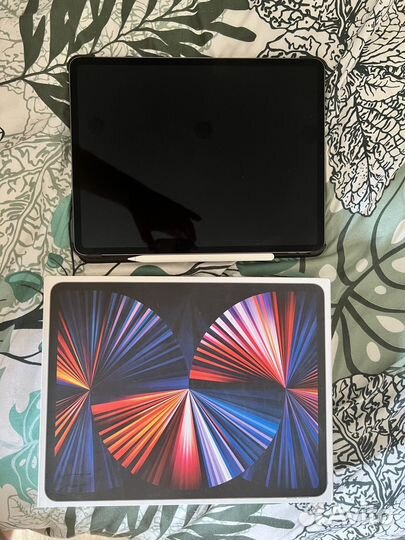 iPad Pro 2021 (12,9-дюймовый) (5-го поколения)