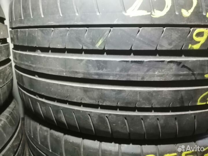 Dunlop SP Sport Maxx GT 255/35 R19