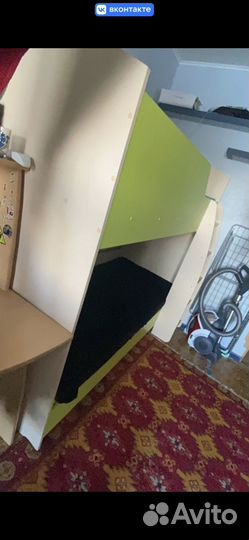 Двухъярусная кровать