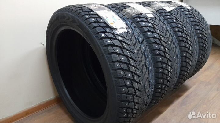 Arivo Ice Claw ARW7 275/50 R20 113T