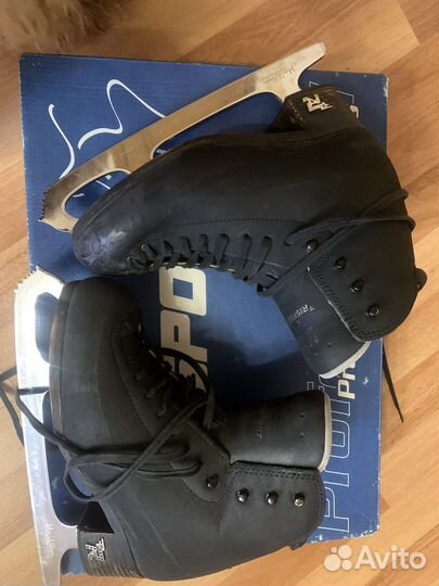 Профессиональные коньки Risport р-р 24,5