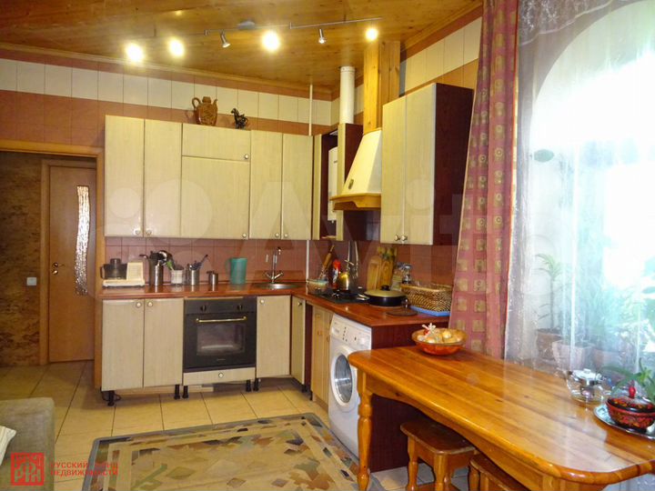 4-к. квартира, 94 м², 1/2 эт.