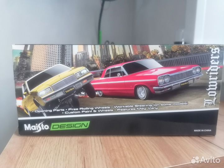 Машинка Maisto Chevrolet Caprice 1:26