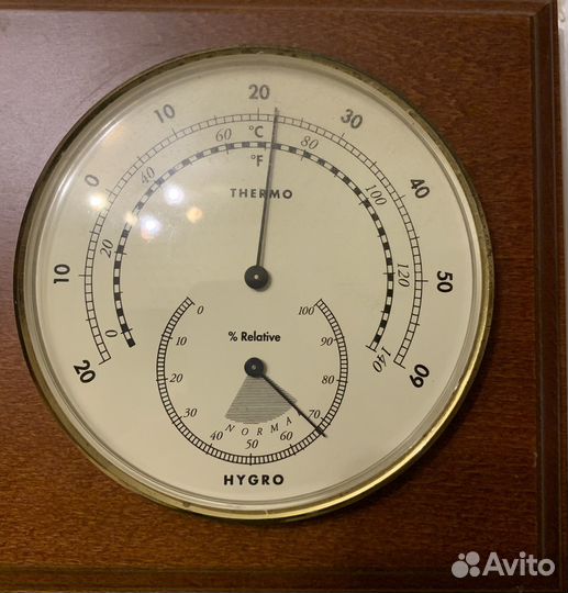 Метеостанция(барометр/термометр/гигрометр в одном