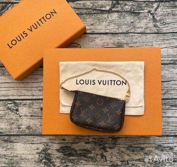 Сумка Louis Vuitton Mini Pochette Оригинал