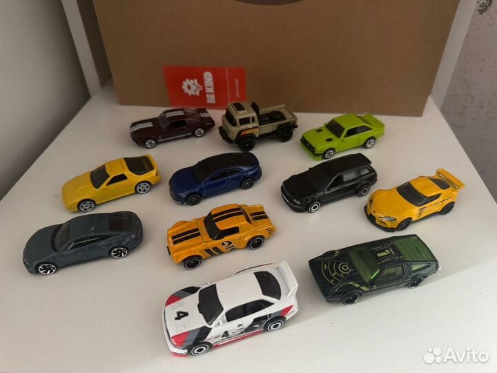 Hot wheels машинки