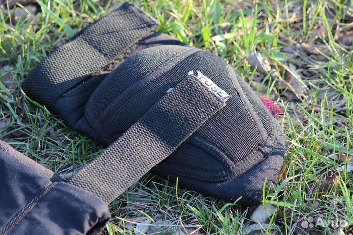 Защита локтей Fuse