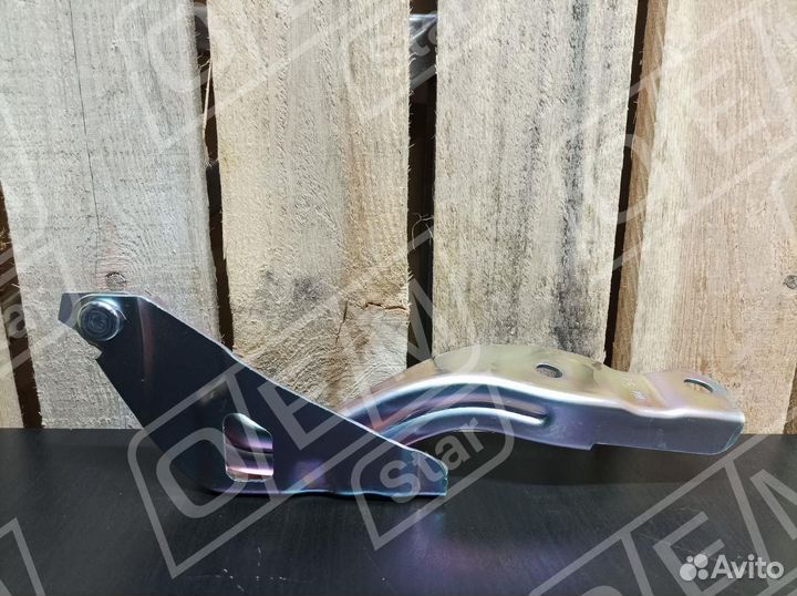 Петля капота правая Хендай Солярис