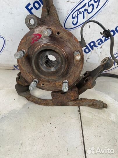 Кулак поворотный передний правый Kia Ceed ED 1.4