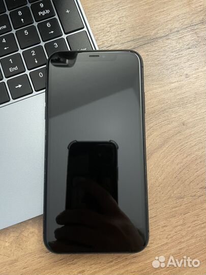 Продам iPhone 11 64G