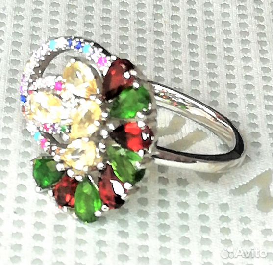 Кольцо 18,0 гранат, хромдиопсид серебро К204