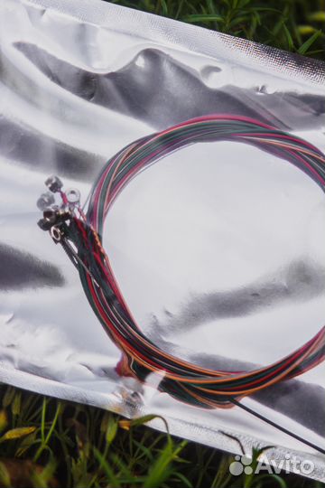 Продам цветные струны для акустической гитары