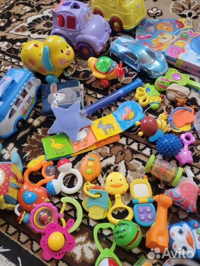 Развивающие игрушки пакетом до 1 года