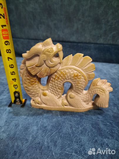 Дракон, резьба по камню