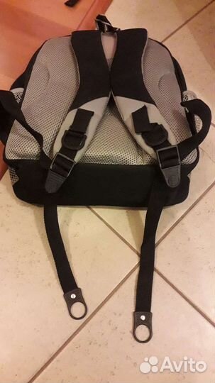 Школьный рюкзак с жесткой ортопедической спинкой