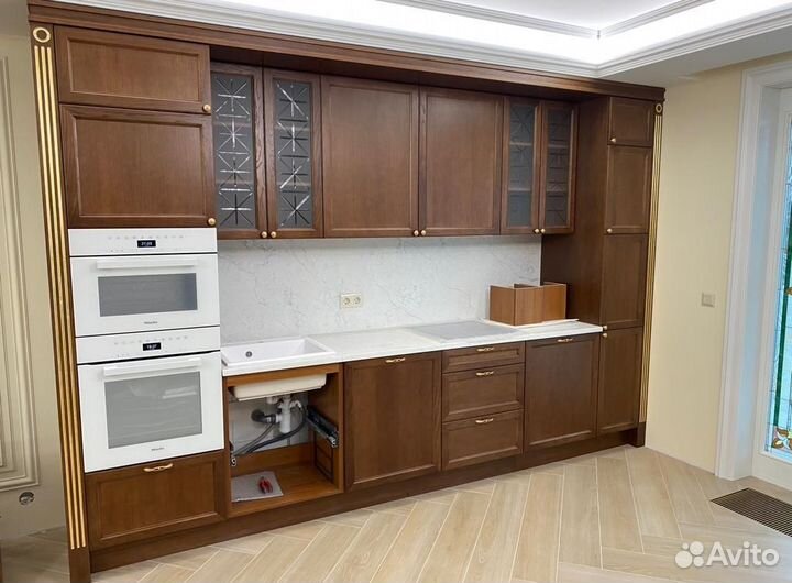 Кухонный гарнитур на Заказ в Санкт-Петербурге