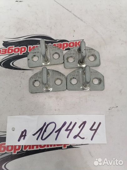 Ответная часть замка двери Logan H4MD438