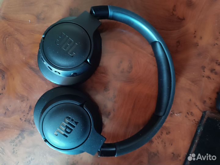 Беспроводные/проводные наушники JBL Tune 770NC