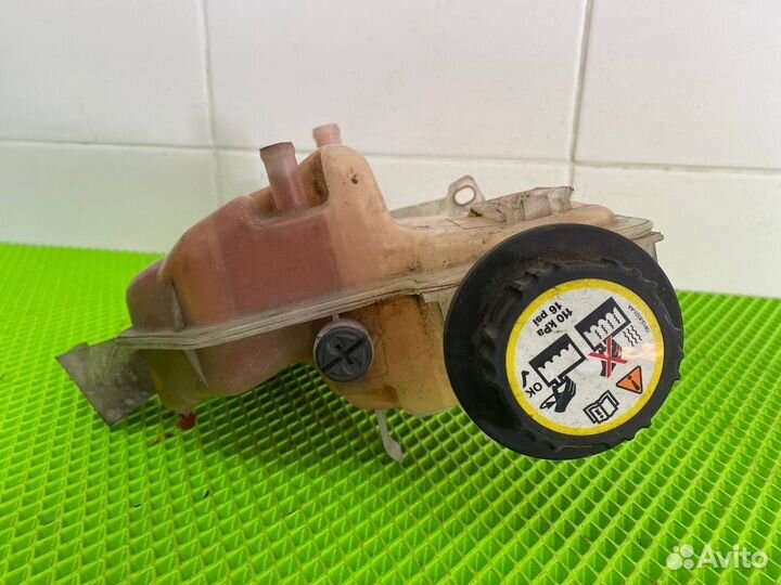 Бачок расширительный Land Rover