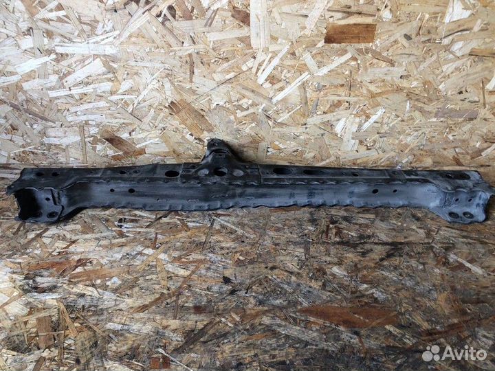 Балка передняя поперечная Toyota Avensis