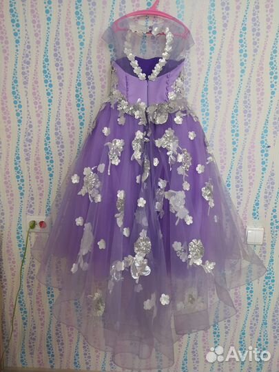 Нарядное платье для девочки 134 140